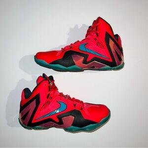 Size 8.5 Nike LeBron 11 XI Elite Hero Pack Laser 642846-600